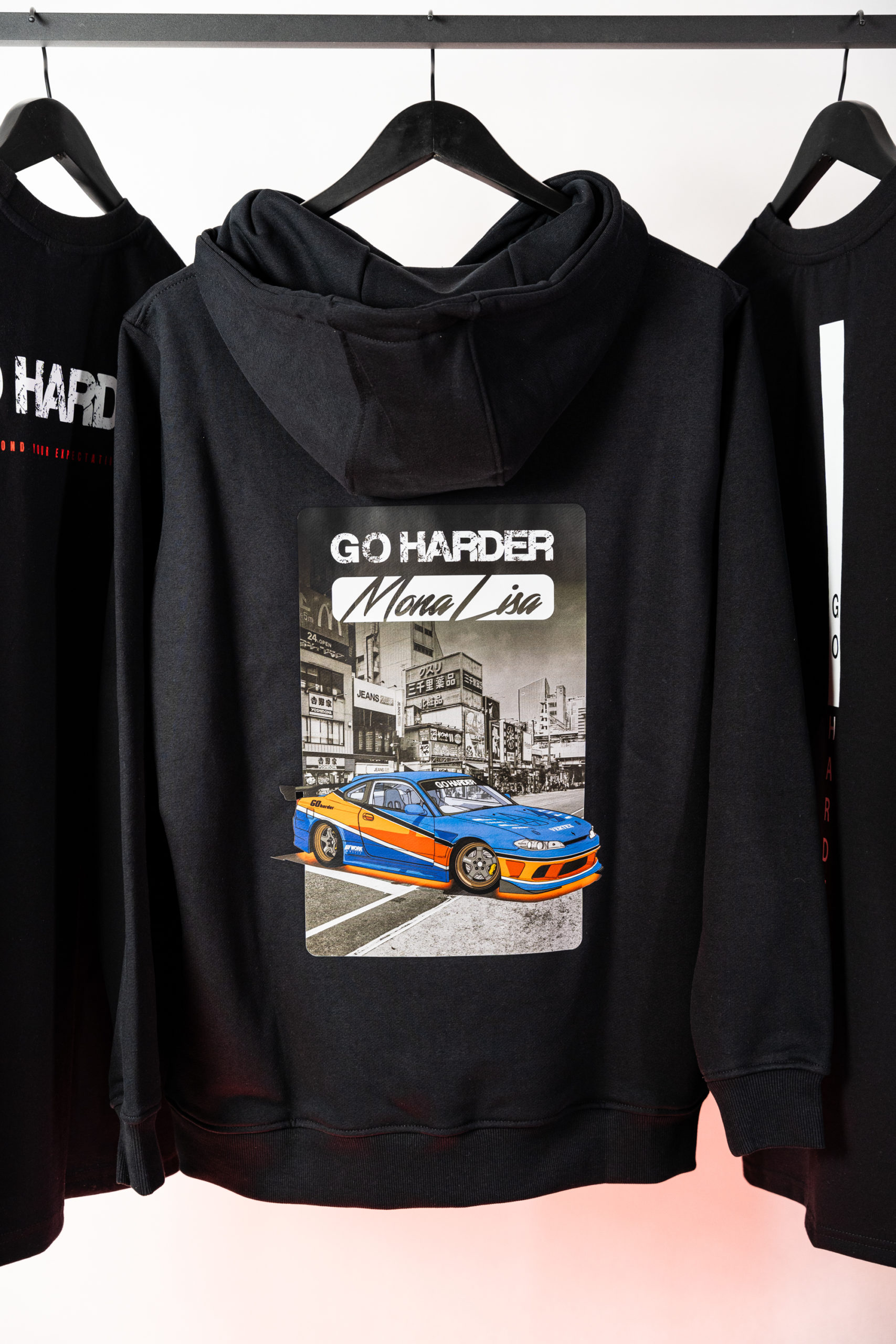 Funny Mona Lisa Holding An Opossum Pullover Hoodie Shirt Funny